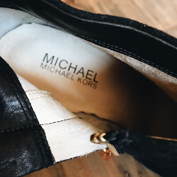 Michael Kors suede boot heels - Picture 2 of 4